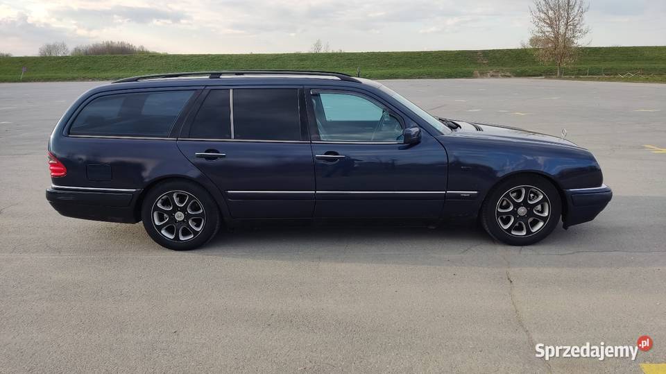 Mercedes w210 32 V6 avantgarde hak lpg automatyczna Skopanie