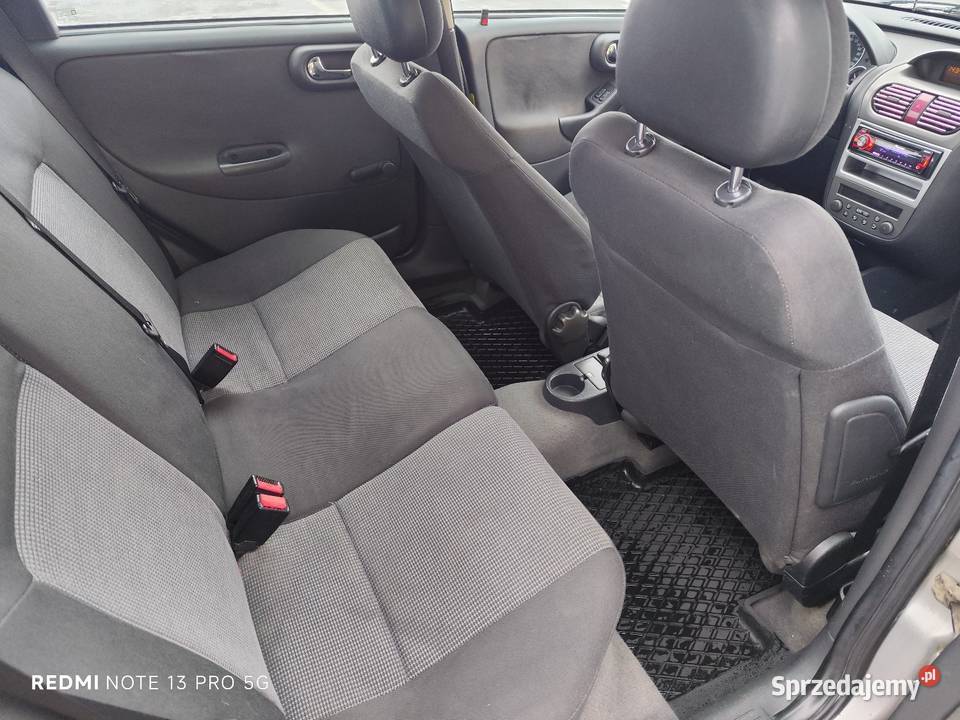 Opel Corsa C 12 benzyna 165 benzyna Łańcut