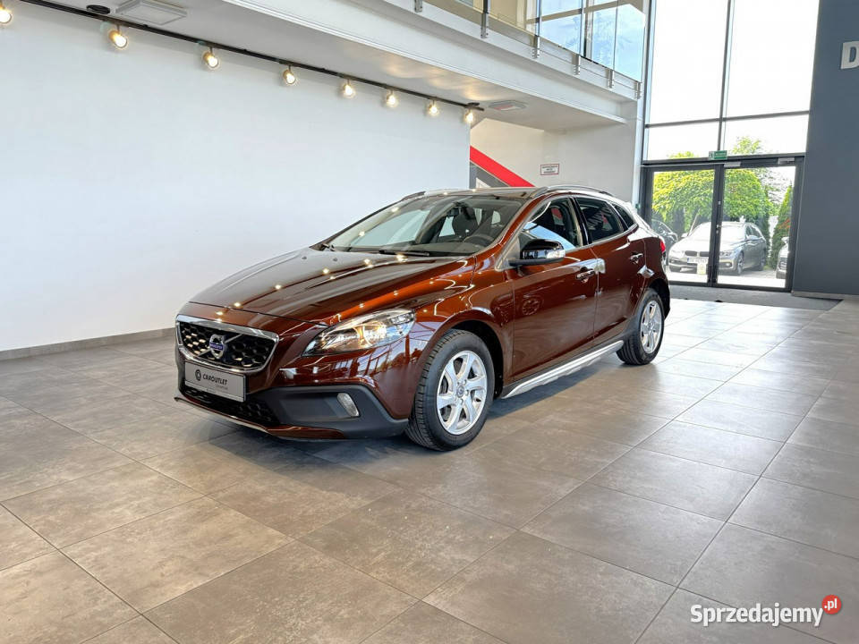 Volvo V40 Cross Country 20 T3 152 M6 2016 r nieuszkodzony małopolskie Myślenice sprzedam