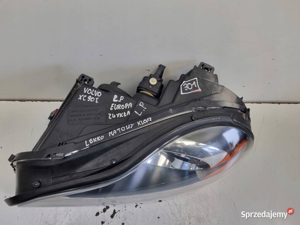 LAMPA LEWA Volvo XC90 0206r PRZEDNIA lewy przód osobowe Rudka