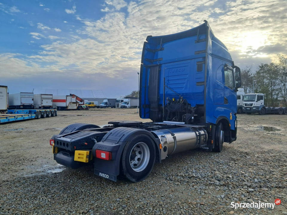 Iveco AS440STP Komorniki