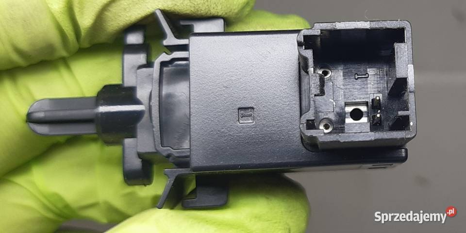 WŁĄCZNIK ŚWIATEŁ STOP OPEL ANTARA A MOKKA osobowe Mielęcin