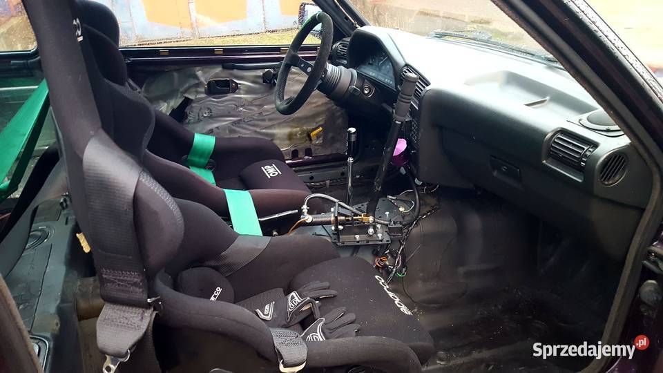 BMW E30 44 V8 CoupeDriftgruzdaily benzyna