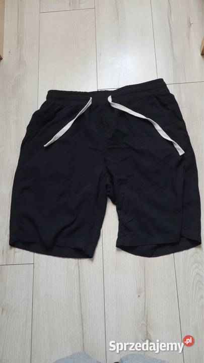 Czarne spodenki rozmiar M Rozmiar M Łysa Góra