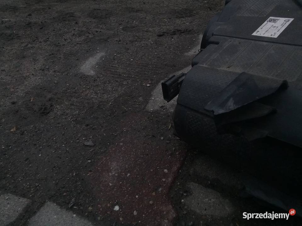 Lampa przednia lewa dacia spring Ostrów Wielkopolski