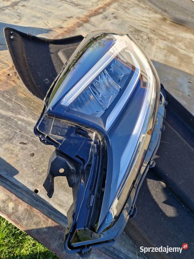 Toyota Aygo X reflektor FULL LED ORG EU sprzedam