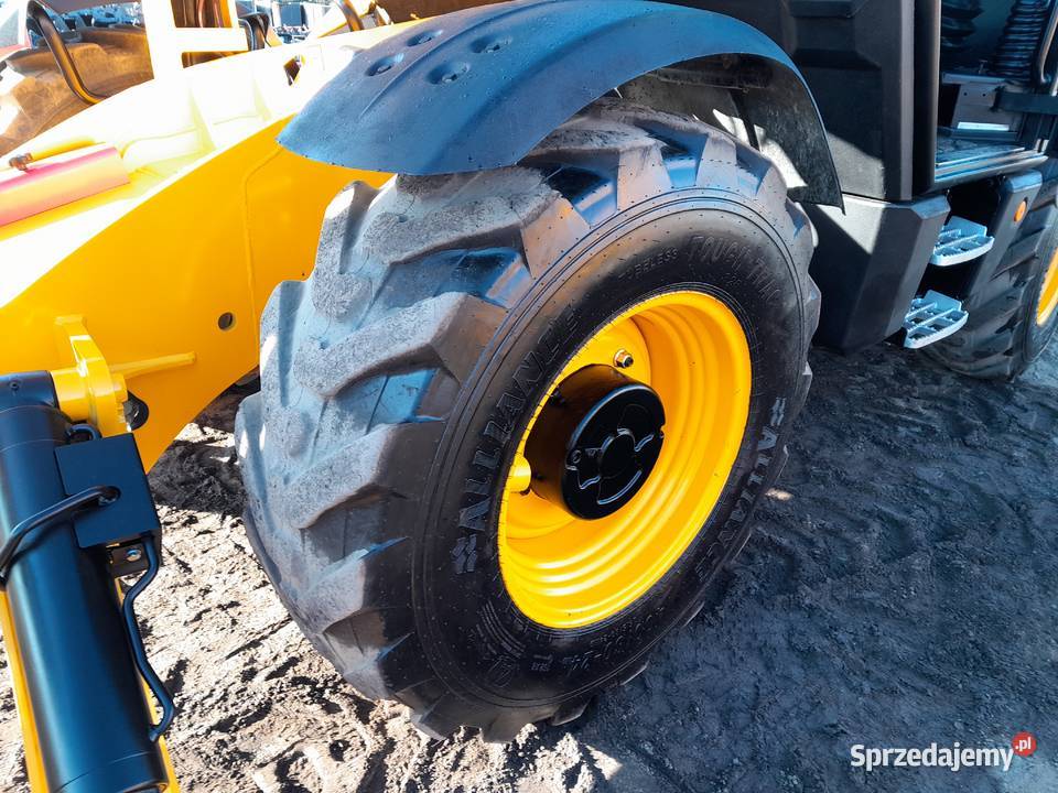 Ładowarka teleskopowa 14 metrów JCB MANITOU Rok produkcji 2020 sprzedam