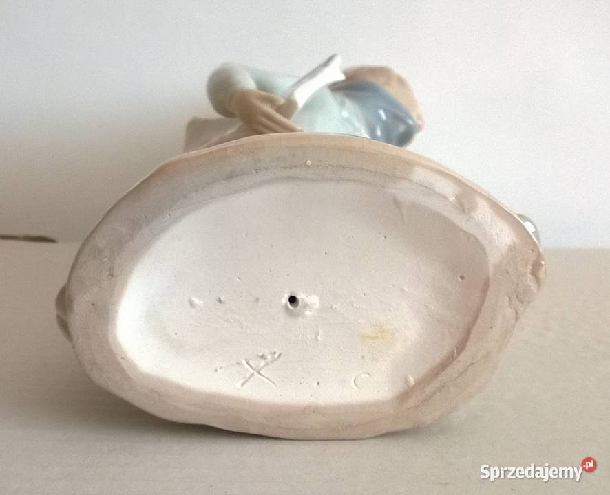 Figurka Porcelanowa Chłopiec Porcelana