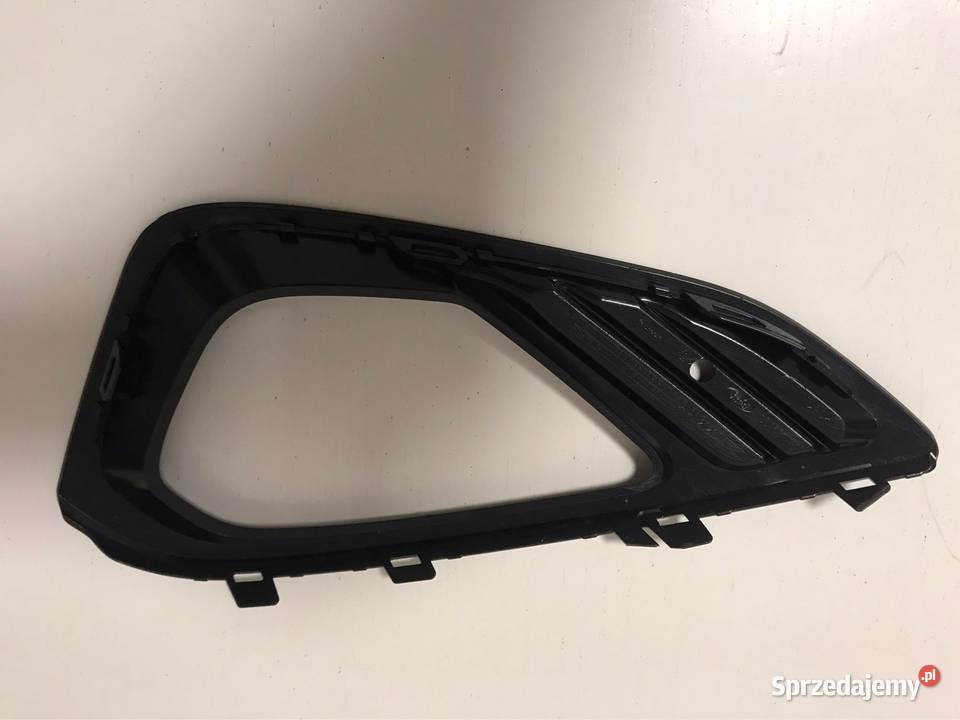 Fiesta MK8 ST prawa ramka halogen zderzaka osobowe Rzeszów
