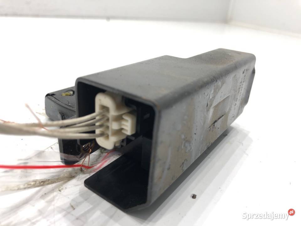 ZAMEK KLAPY TYŁ RENAULT LAGUNA III Hatchback osobowe