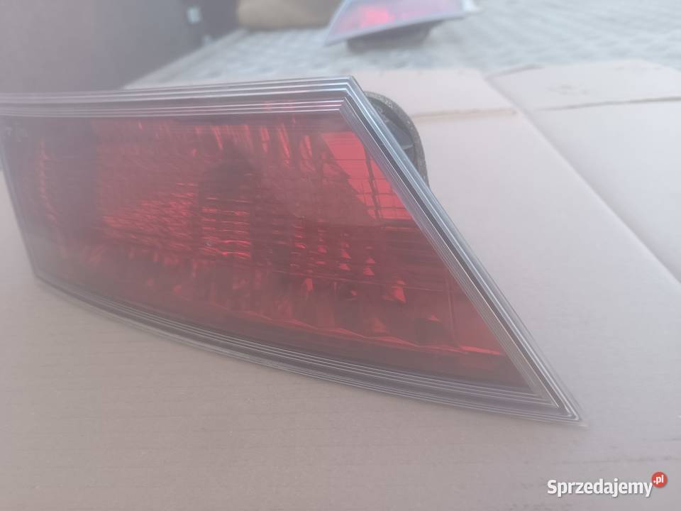 Honda Civic VIII 8 UFO lampa lewy tył W KLAPĘ lewe śląskie