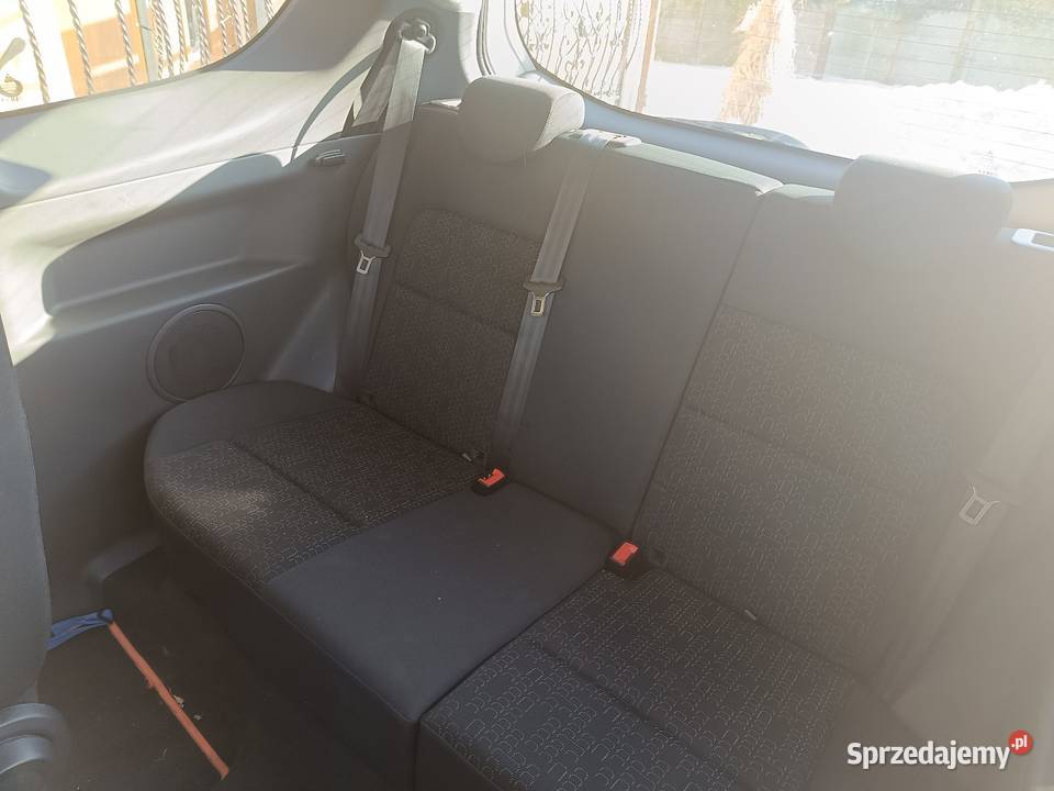 Mitsubishi Colt VI 11i 12V 75 2010 z Niemiec CD Przeworsk