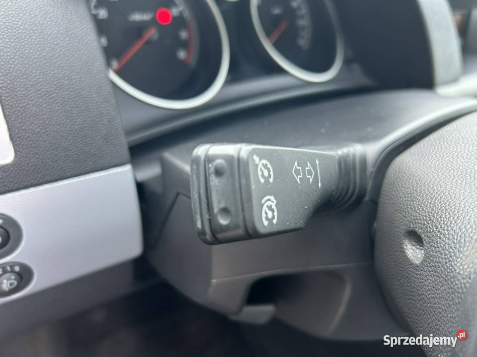 Opel Astra benzynka manual tempomat multifunkcja Żory