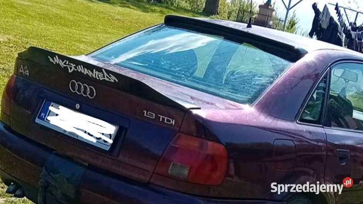 Spojlery ducktail Audi A4 B5 sedan komplet Uchanie