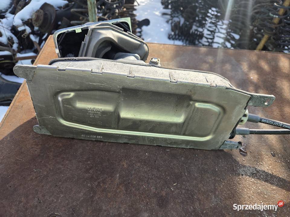 Wybierak skrzyni biegów Passat b6 osobowe Gałki i mieszki Łagów