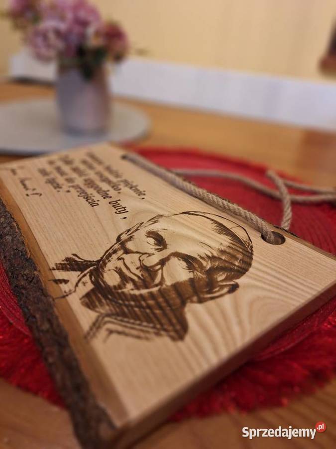 Deseczka okolicznościowa z grawerem z zawieszka