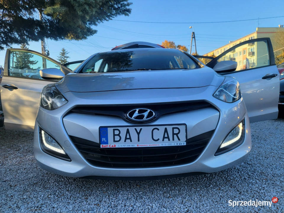 Hyundai i30 14 100 Serwis ASO TUV Org Przebieg Z przyciemniane szyby Pabianice sprzedam