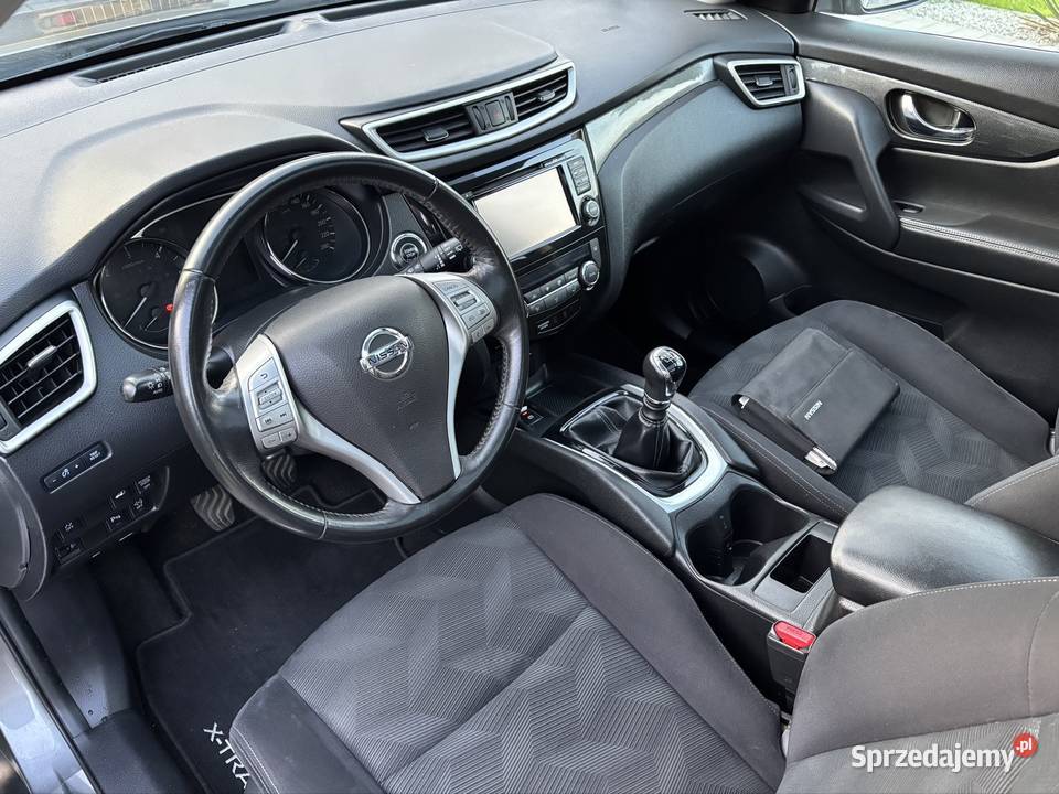 Nissan XTrail 2017r 16 diesel 134997km łódzkie Sieradz