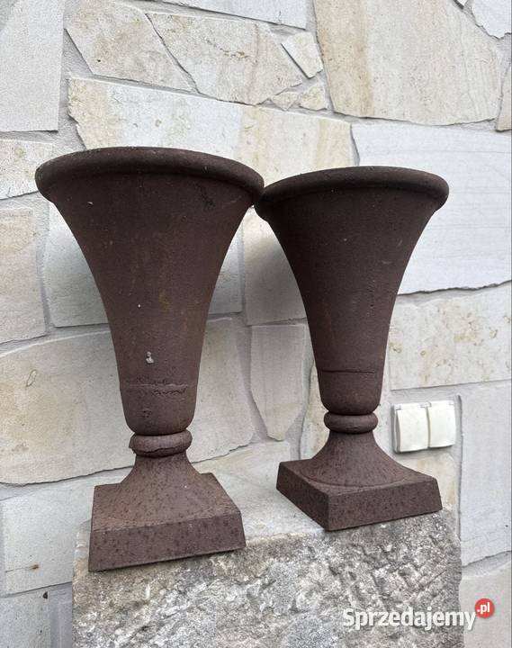 Stara donica wazon z żeliwa doniczka komplet Bystrzyca Kłodzka