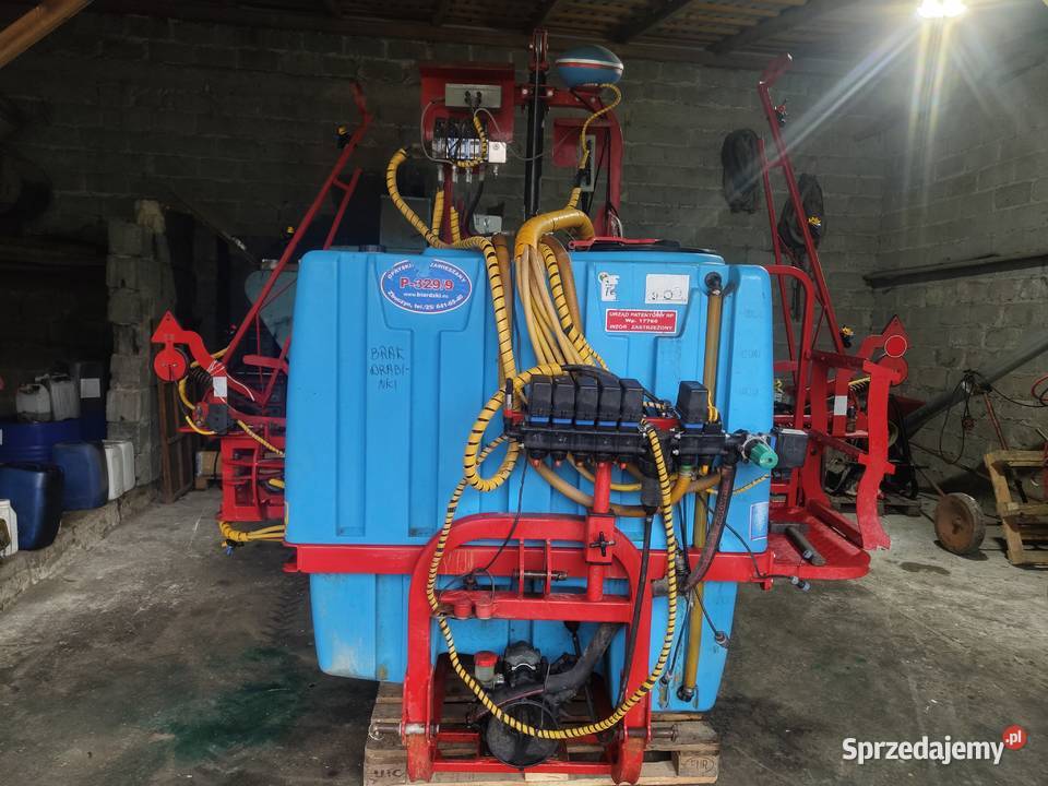 Sprzedam opryskiwacz Biardzki 1000l Zawieszane Jędrzejów