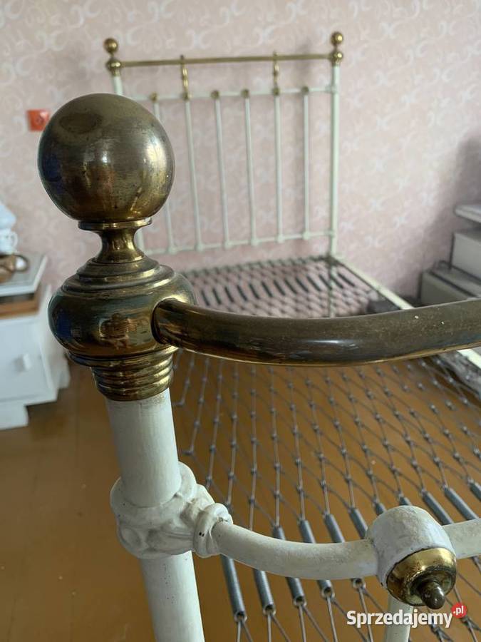 Antyczne Łóżko Metalowo Mosiężne pomorskie Pinczyn