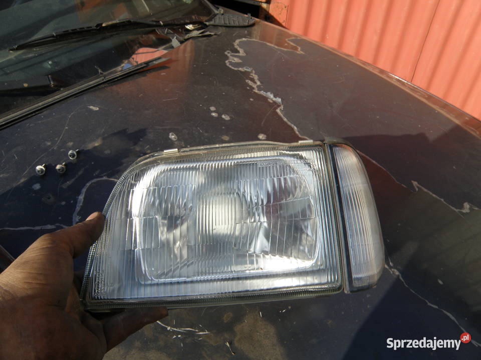 Lampa przednia Reflektor Daewoo Tico FSO prawa
