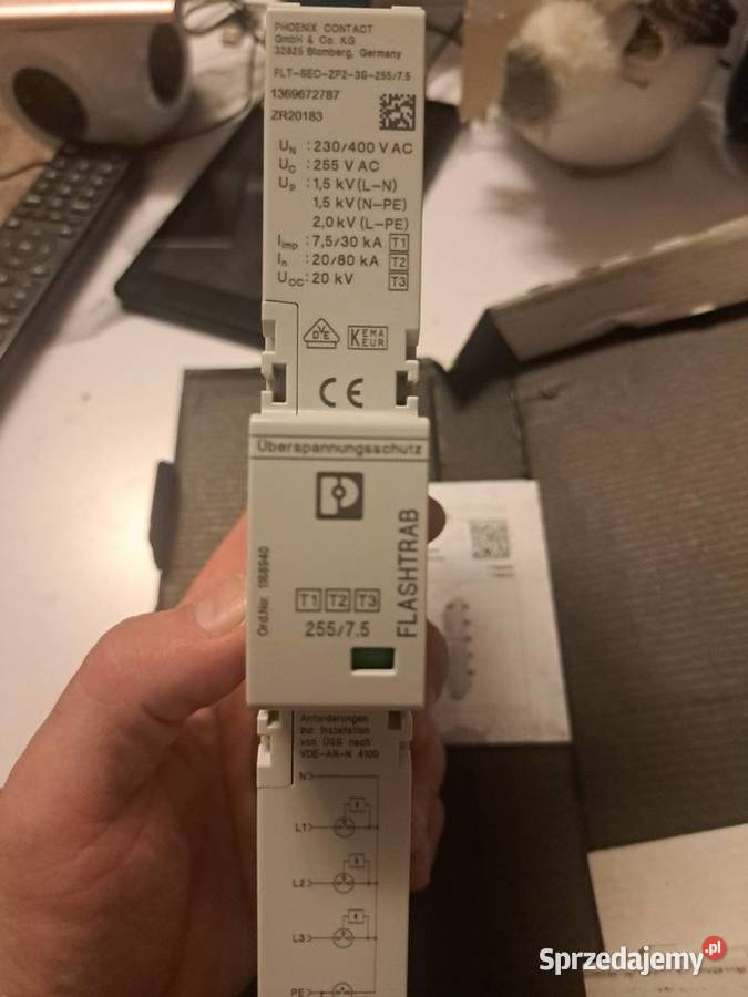 Ogranicznik kombinowany Phoenix Contact 123