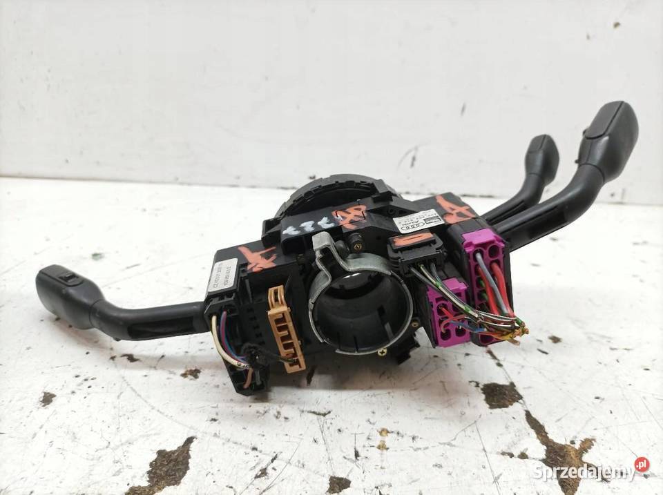 PRZEŁĄCZNIK ZESPOLONY TEMPOMAT 4D0953513P Audi