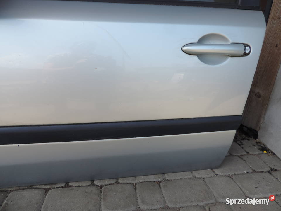 RENAULT LAGUNA 2 HB DRZWI LEWY PRZÓD sprzedam