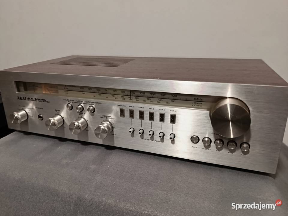 Amplituner AKAI AA 1010L