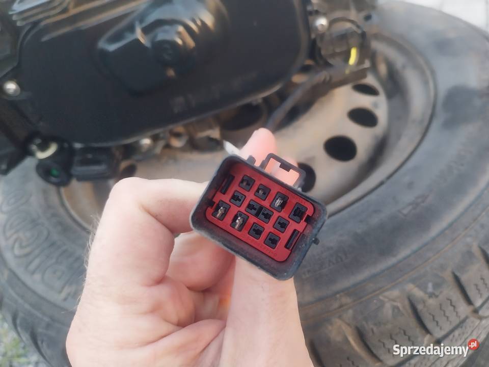 Volvo S60 V60 polift lampa przednia lewa HAL USA
