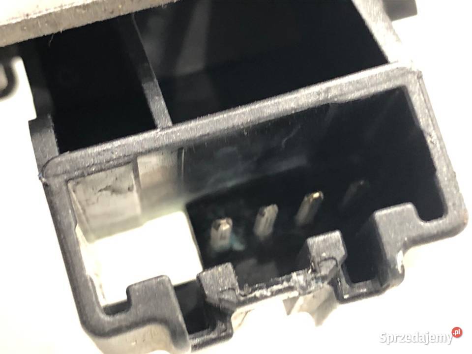 ZAMEK KLAPY TYŁ FORD FOCUS II Kombi