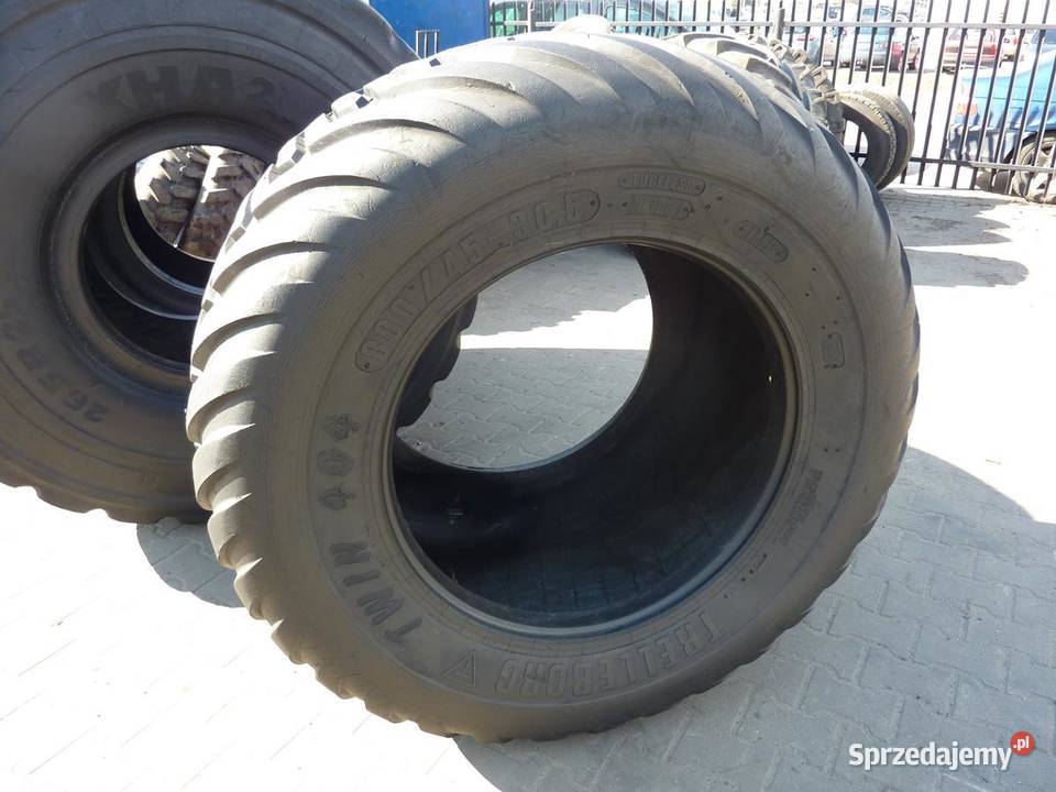 Opona używana rolnicza 80045305 80045R305 Zaścianki