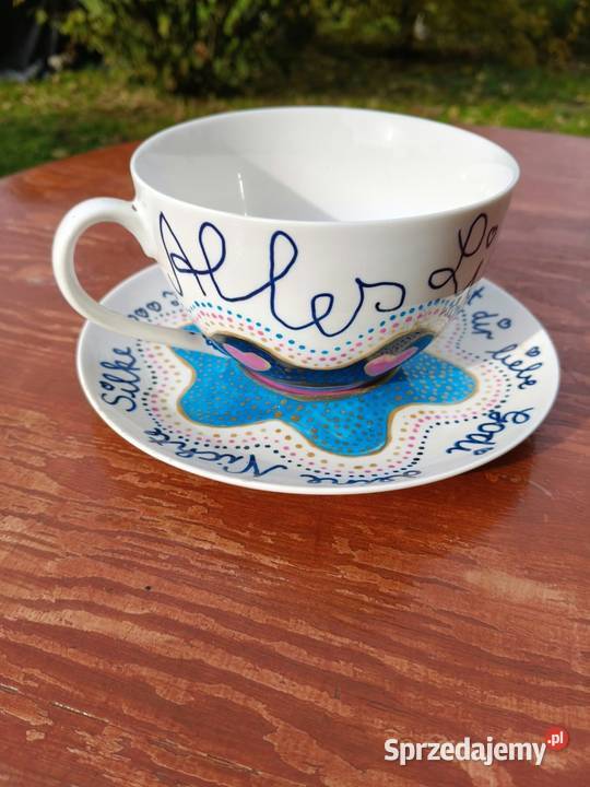 Ręcznie malowana ceramiczna filiżanka ze