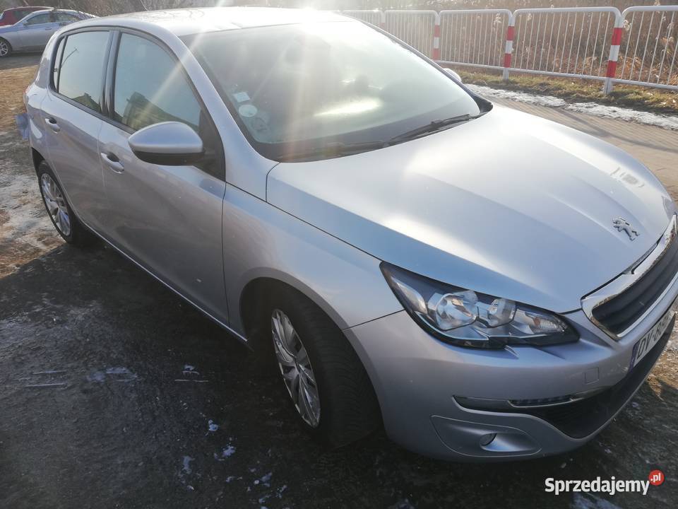 Peugeot 308 16 HDI 2015 r srebrny Września sprzedam