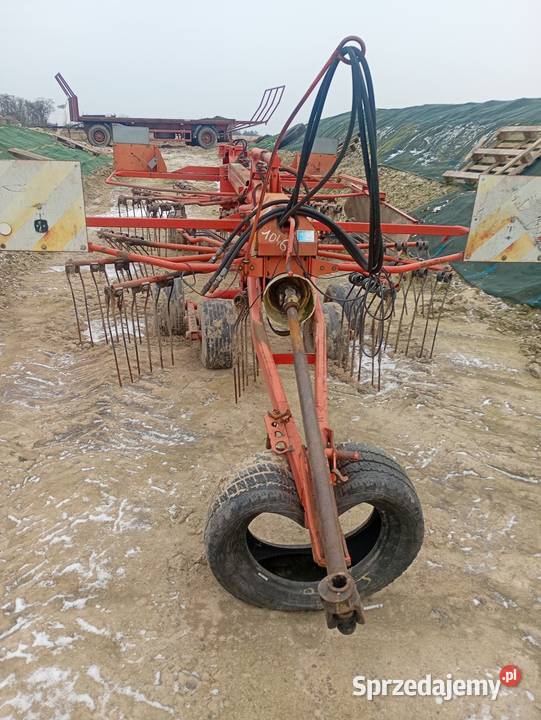 Sprzedam zgrabiarkę kuhn GA6000 Pleszew