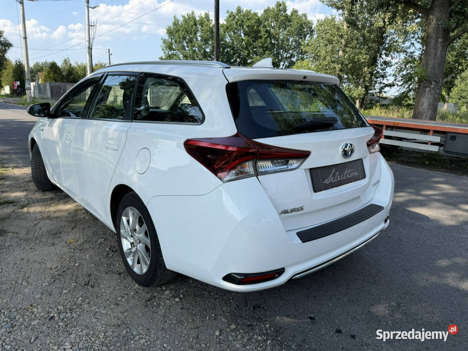 Toyota Auris 18 HSD 136 Serwisowany Kamera Ładny 309000km Auris Otwock Mały