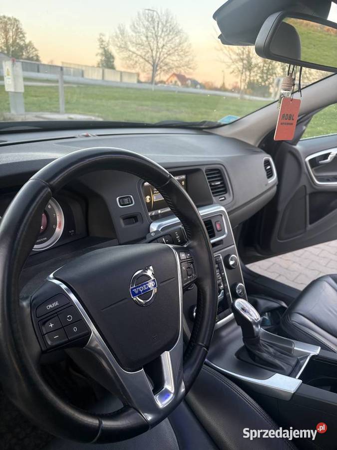 VOLVO S60 T6 304 30Turbo Rok produkcji 2013 Korytnica