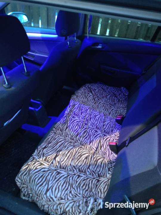 Opel Astra kombi benzyna Skała