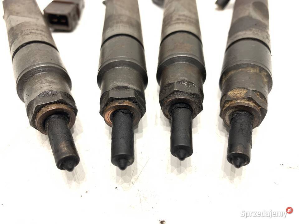 WTRYSKIWACZE KOMPLET AUDI A3 8L 028130201 19 110 sprzedam