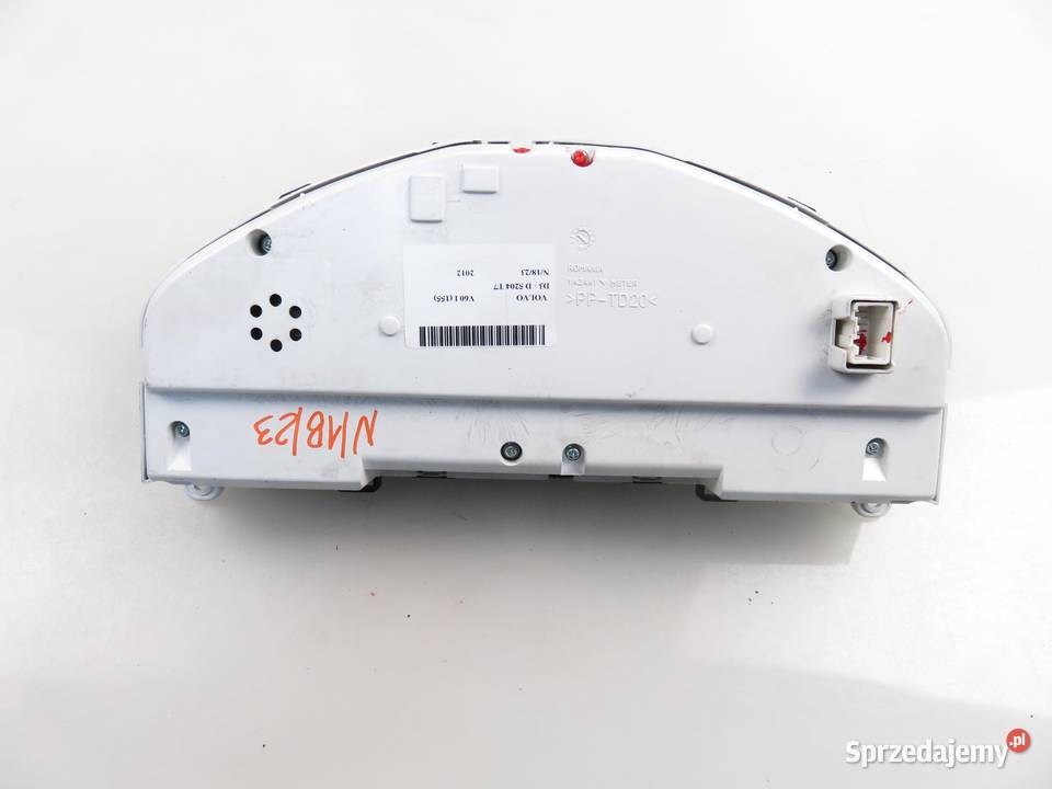 LICZNIK VOLVO V60 I D3 31343325AA