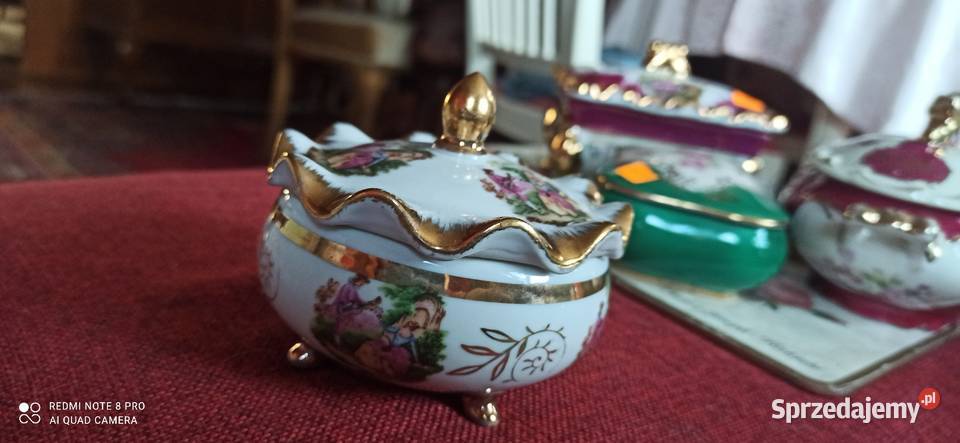 Puzderko szkatulka Ze scenami dworskimi Na 4 Gdańsk sprzedam