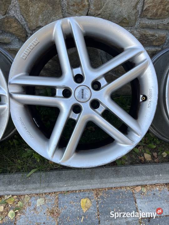 Felgi MOMO 7J 16 5x100 ET35 MOMO Istebna
