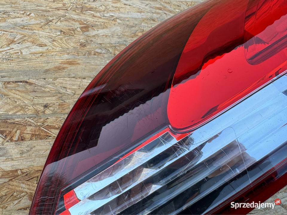 RENAULT CLIO IV 4 kombi lampa tył lewa LH osobowe Lampy tylne Międzychód