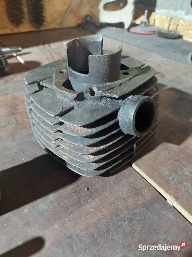 cylinder żeliwny z tłokiem wsk 125 Wichowo