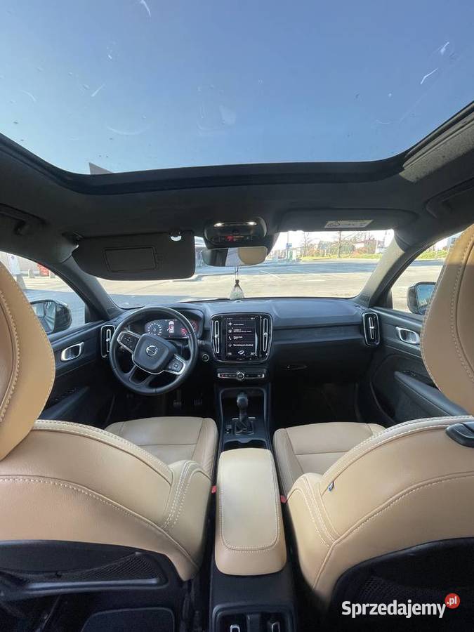 Volvo XC40 Momentum Pro Niski przebieg 105 XC 40 Głogówek sprzedam