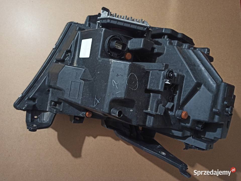 Lampa lewy przód Dodge Ram 2019 uszkodzona Libiąż