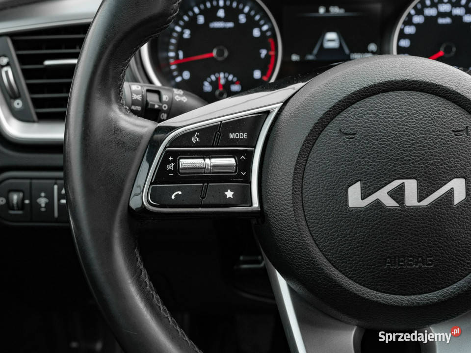 Kia Ceed GD4E98215 TGDI M 2 stref klima Kcof pomorskie Pępowo