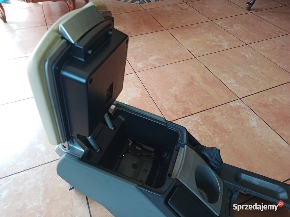 Podłokietnik tunel Range Rover L322 przedlift kujawsko-pomorskie Bydgoszcz