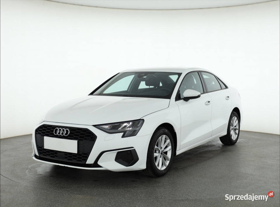 Audi A3 30 TFSI Rok produkcji 2022 A3 Piaseczno